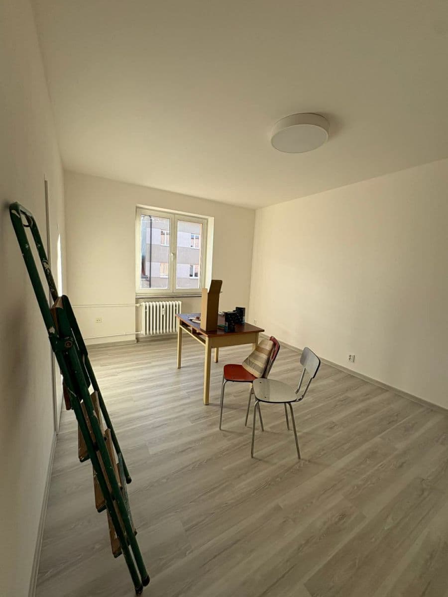 Pronájem bytu 2+1 48 m², Zd. Petříka, Kladno, Středočeský kraj Pronájem bytu 2+1 48 m², Zd. Petříka, Kladno, Středočeský kraj