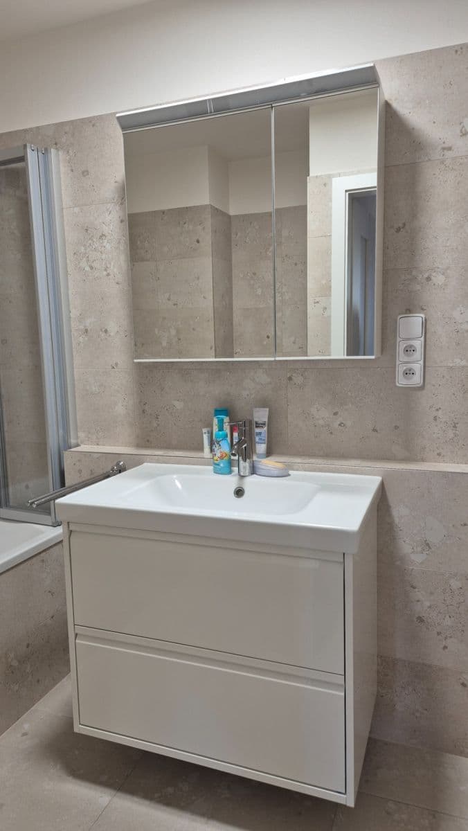 Pronájem bytu 3+kk 72 m², K Lesu, Praha, Praha Pronájem bytu 3+kk 72 m², K Lesu, Praha, Praha