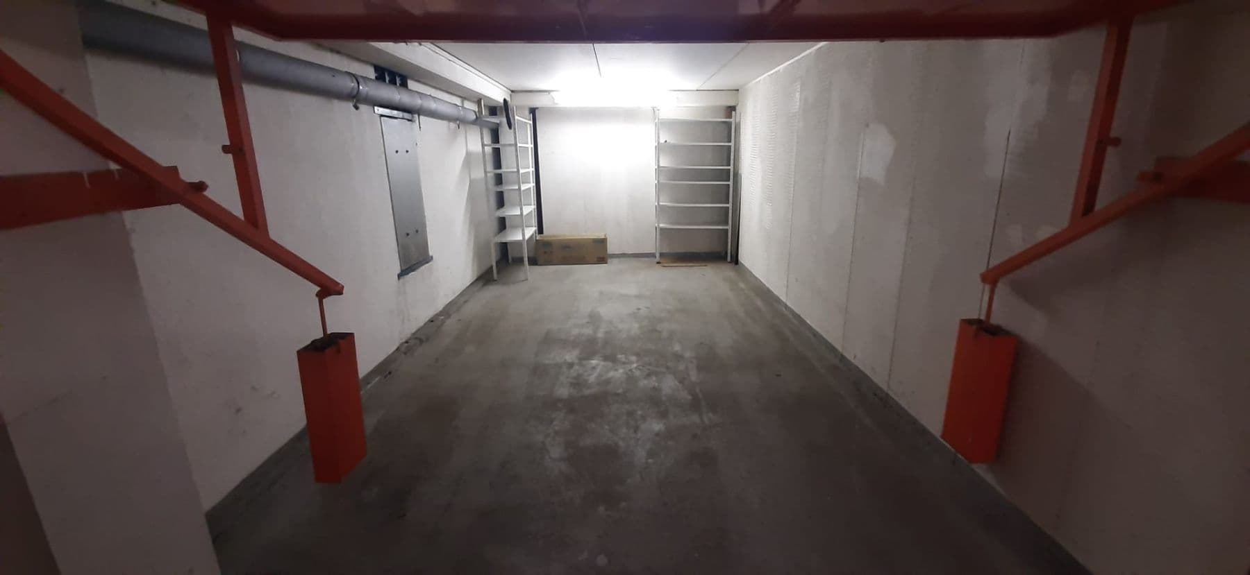 Pronájem garáže 18 m², Cílkova, Praha, Praha Pronájem garáže 18 m², Cílkova, Praha, Praha