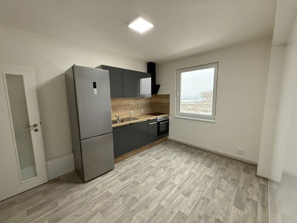 Pronájem bytu 1+kk 37 m², Vestecká, Nehvizdy, Středočeský kraj Pronájem bytu 1+kk 37 m², Vestecká, Nehvizdy, Středočeský kraj