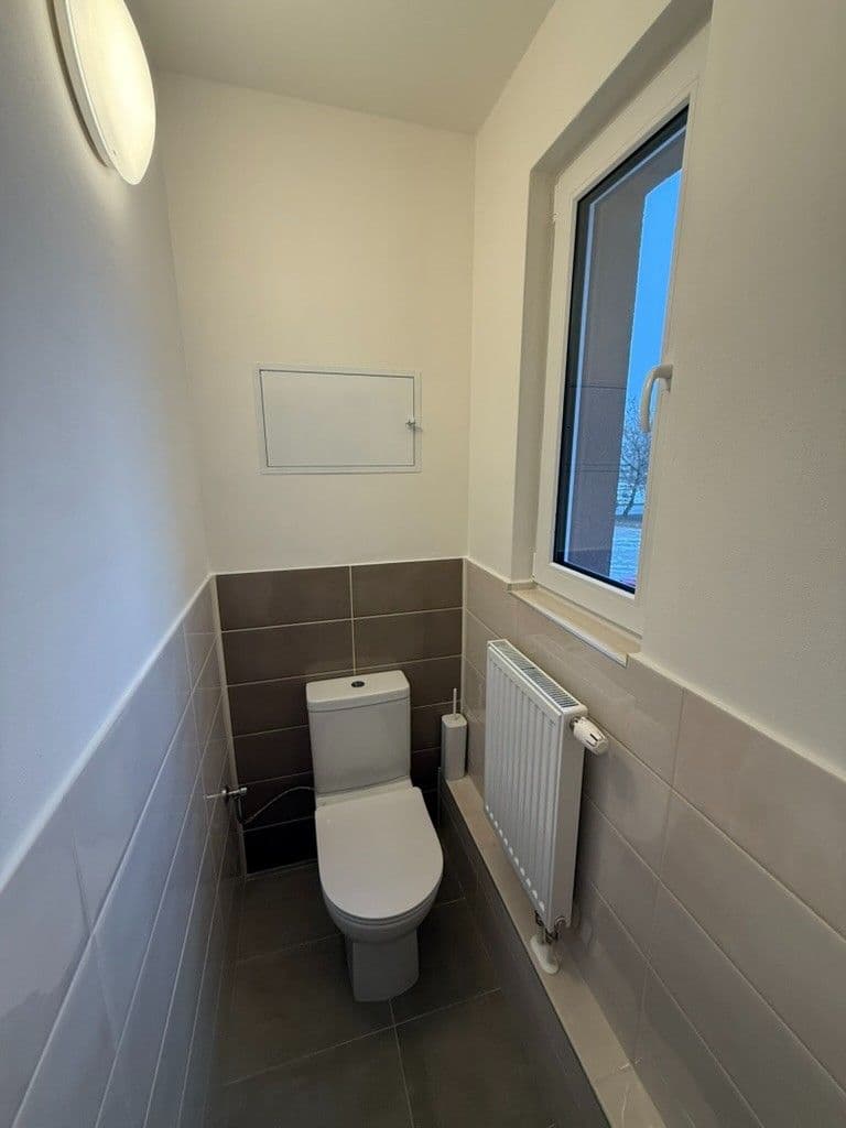 Pronájem bytu 1+kk 37 m², Vestecká, Nehvizdy, Středočeský kraj Pronájem bytu 1+kk 37 m², Vestecká, Nehvizdy, Středočeský kraj