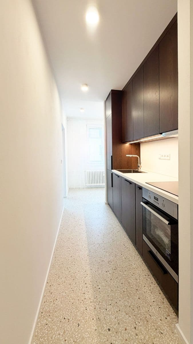 Prodej bytu 3+1 80 m², Nedašovská, Praha, Praha Prodej bytu 3+1 80 m², Nedašovská, Praha, Praha