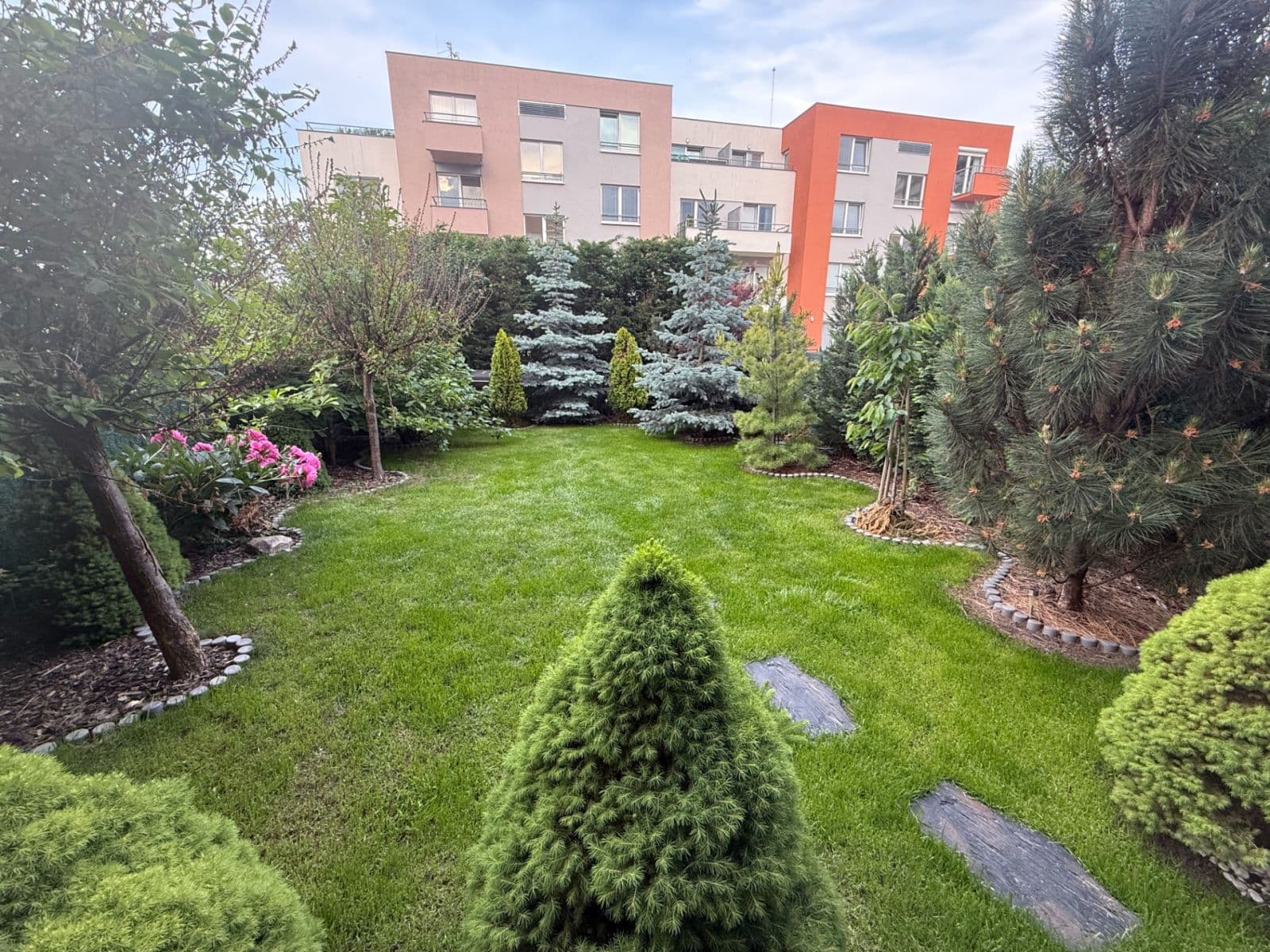 Pronájem bytu 2+kk 52 m², Hlučkova, Praha, Praha Pronájem bytu 2+kk 52 m², Hlučkova, Praha, Praha