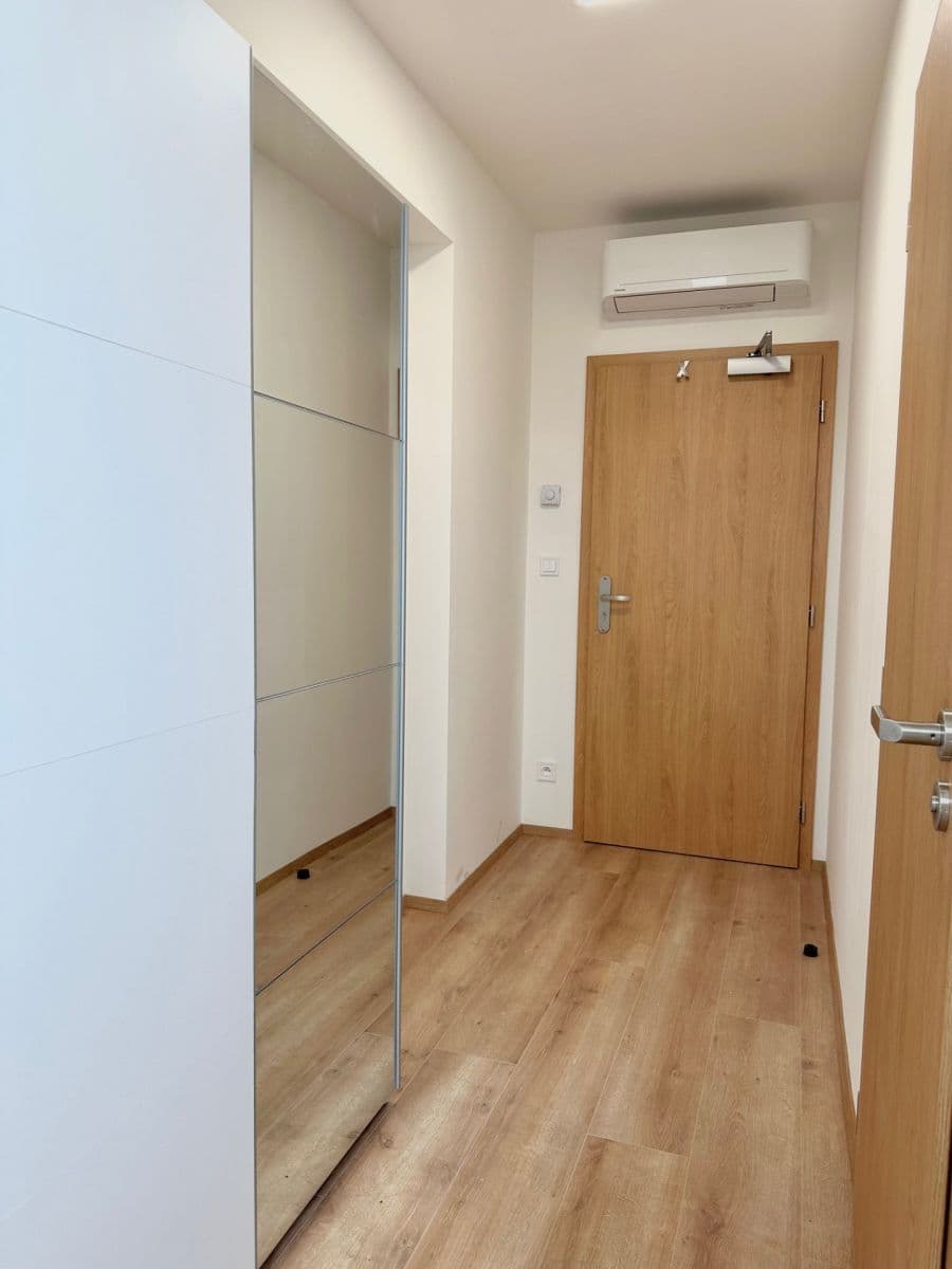 Pronájem bytu Garsoniéra 19 m², Sokolská, Praha, Praha Pronájem bytu Garsoniéra 19 m², Sokolská, Praha, Praha