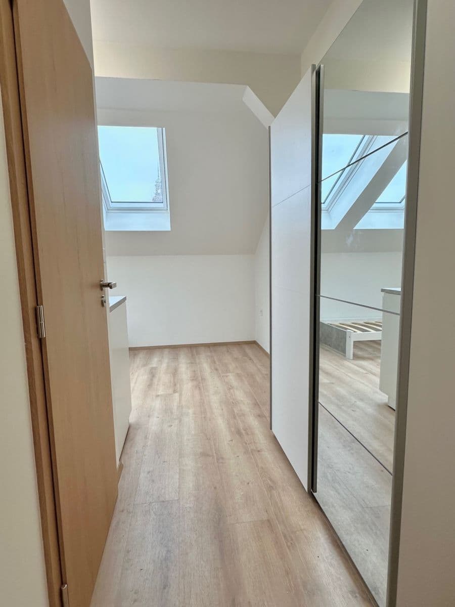Pronájem bytu Garsoniéra 19 m², Sokolská, Praha, Praha Pronájem bytu Garsoniéra 19 m², Sokolská, Praha, Praha