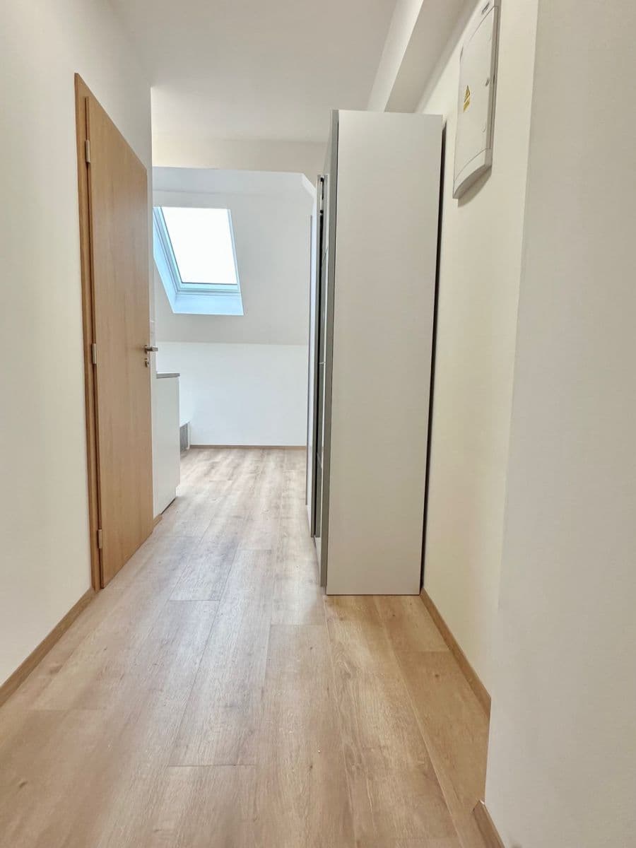 Pronájem bytu Garsoniéra 19 m², Sokolská, Praha, Praha Pronájem bytu Garsoniéra 19 m², Sokolská, Praha, Praha