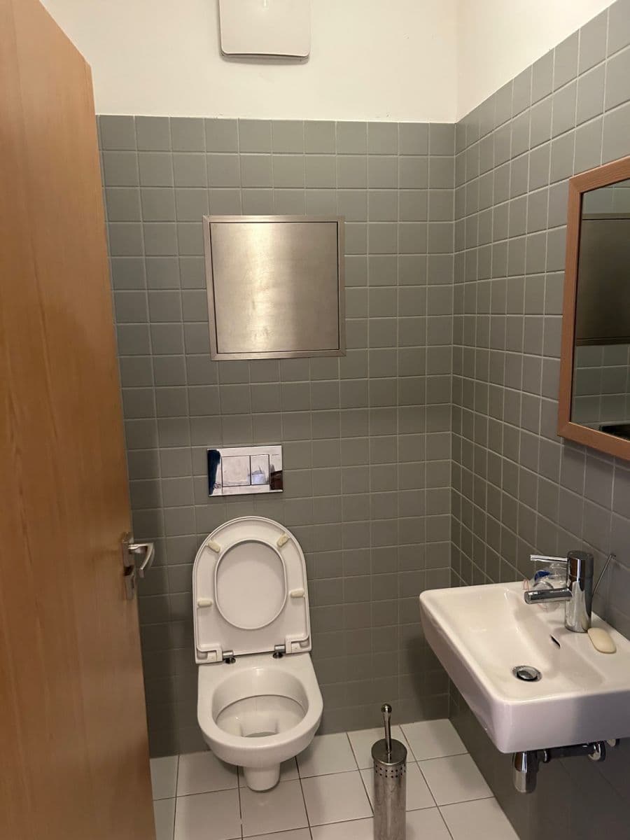 Pronájem bytu 2+kk 69 m², U Uranie, Praha, Praha Pronájem bytu 2+kk 69 m², U Uranie, Praha, Praha