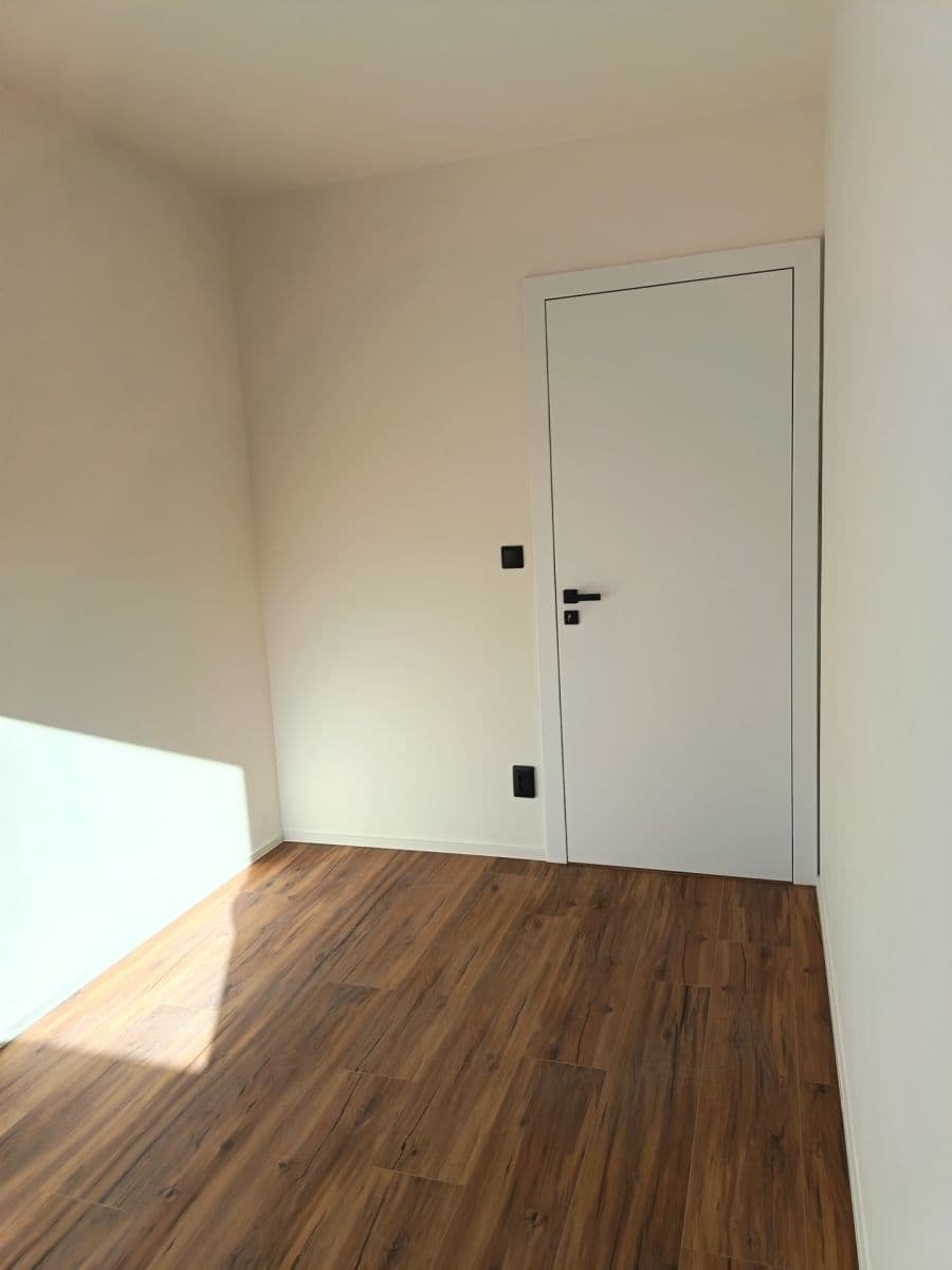 Pronájem bytu 3+kk 58 m², Podedvorská, Praha, Praha Pronájem bytu 3+kk 58 m², Podedvorská, Praha, Praha