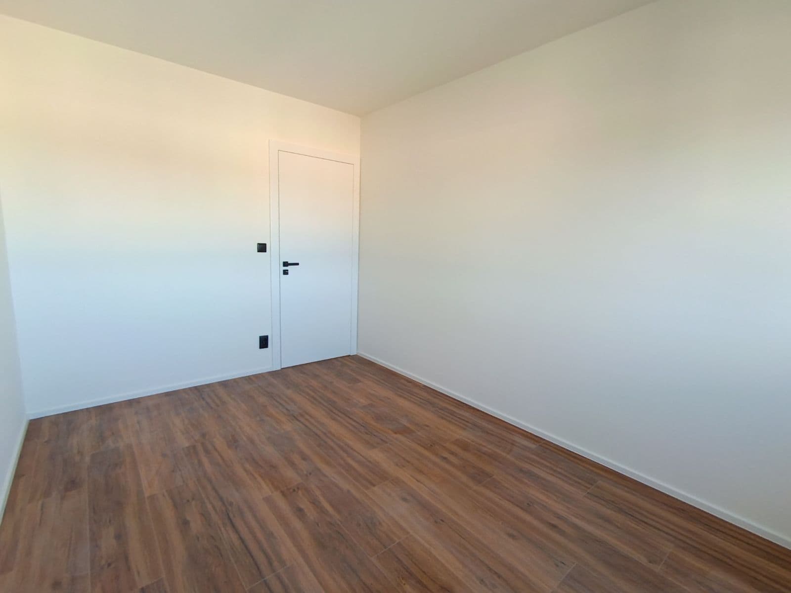 Pronájem bytu 3+kk 58 m², Podedvorská, Praha, Praha Pronájem bytu 3+kk 58 m², Podedvorská, Praha, Praha