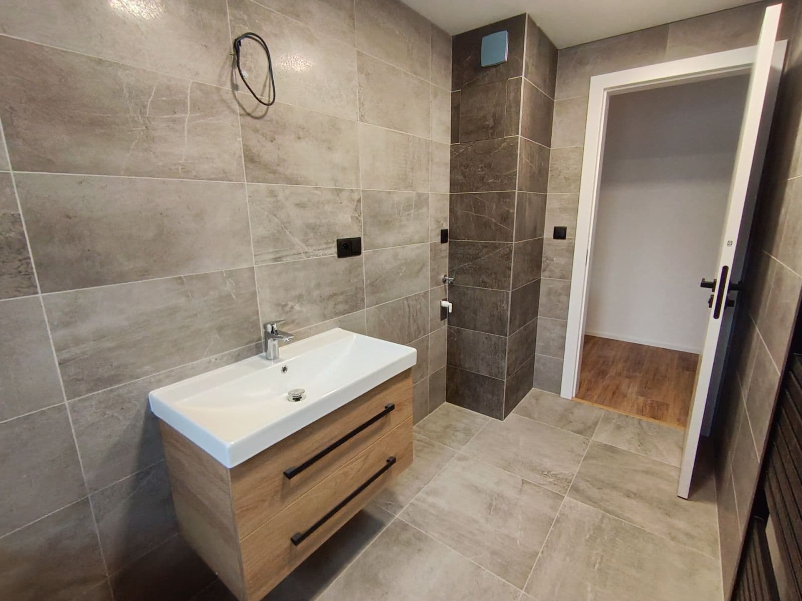 Pronájem bytu 3+kk 58 m², Podedvorská, Praha, Praha Pronájem bytu 3+kk 58 m², Podedvorská, Praha, Praha