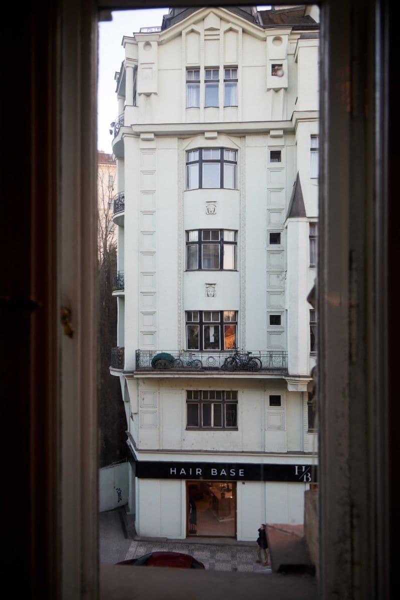 Pronájem bytu 1+1 44 m², Husitská, Praha, Praha Pronájem bytu 1+1 44 m², Husitská, Praha, Praha