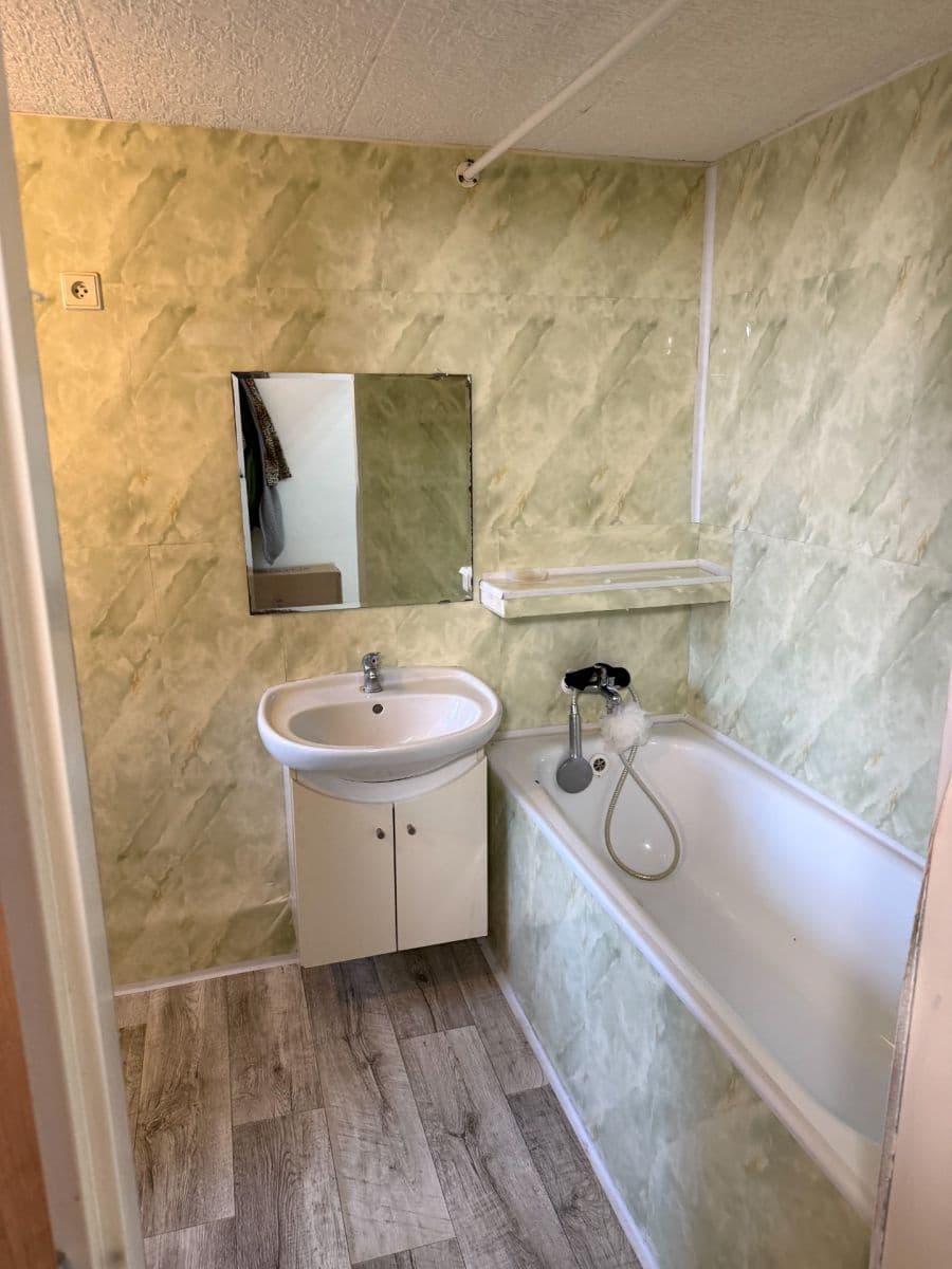 Pronájem bytu 1+1 44 m², Husitská, Praha, Praha Pronájem bytu 1+1 44 m², Husitská, Praha, Praha