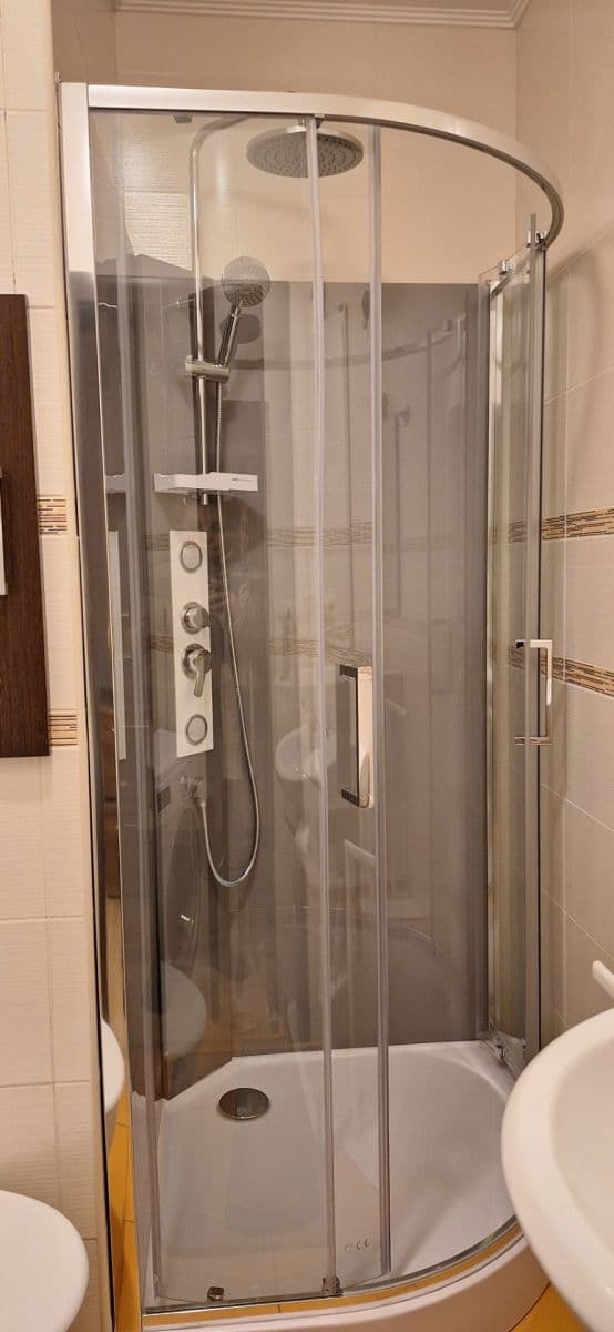 Pronájem bytu 2+1 42 m², Rosná, Košice - mestská časť Juh, Košický kraj Pronájem bytu 2+1 42 m², Rosná, Košice - mestská časť Juh, Košický kraj