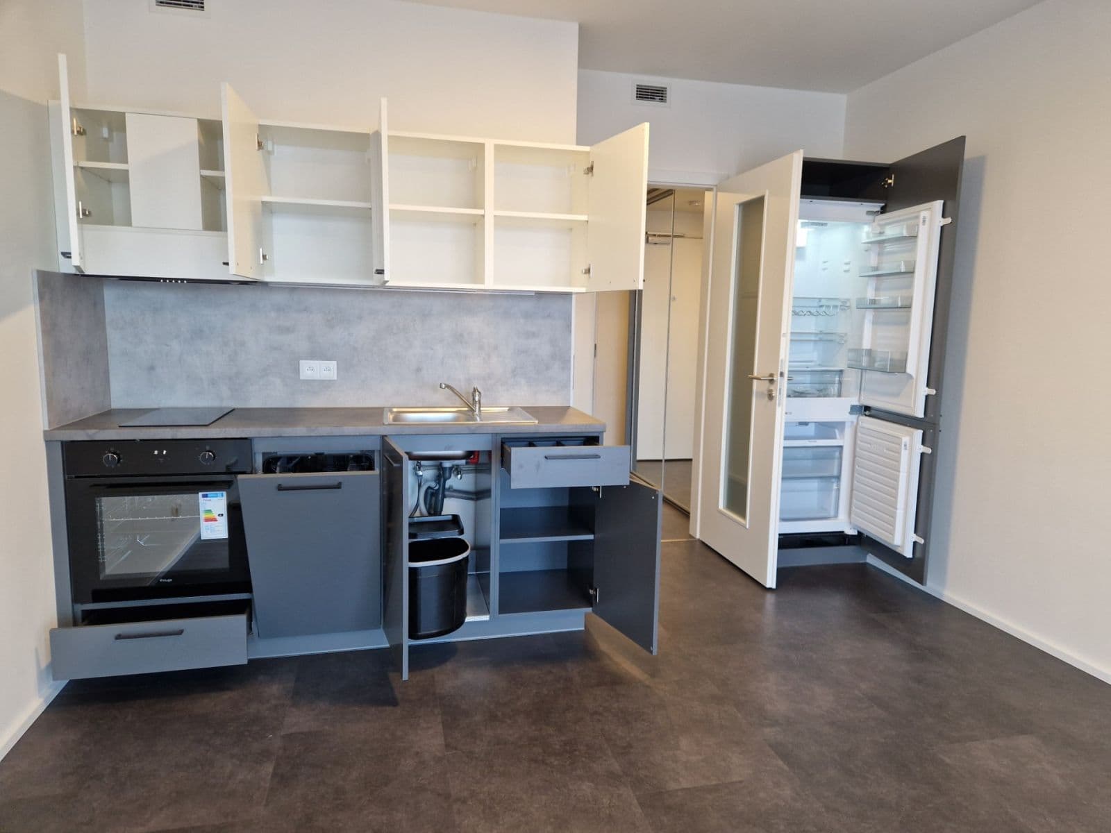 Pronájem bytu 1+kk 32 m², Poděbradská, Praha, Praha Pronájem bytu 1+kk 32 m², Poděbradská, Praha, Praha