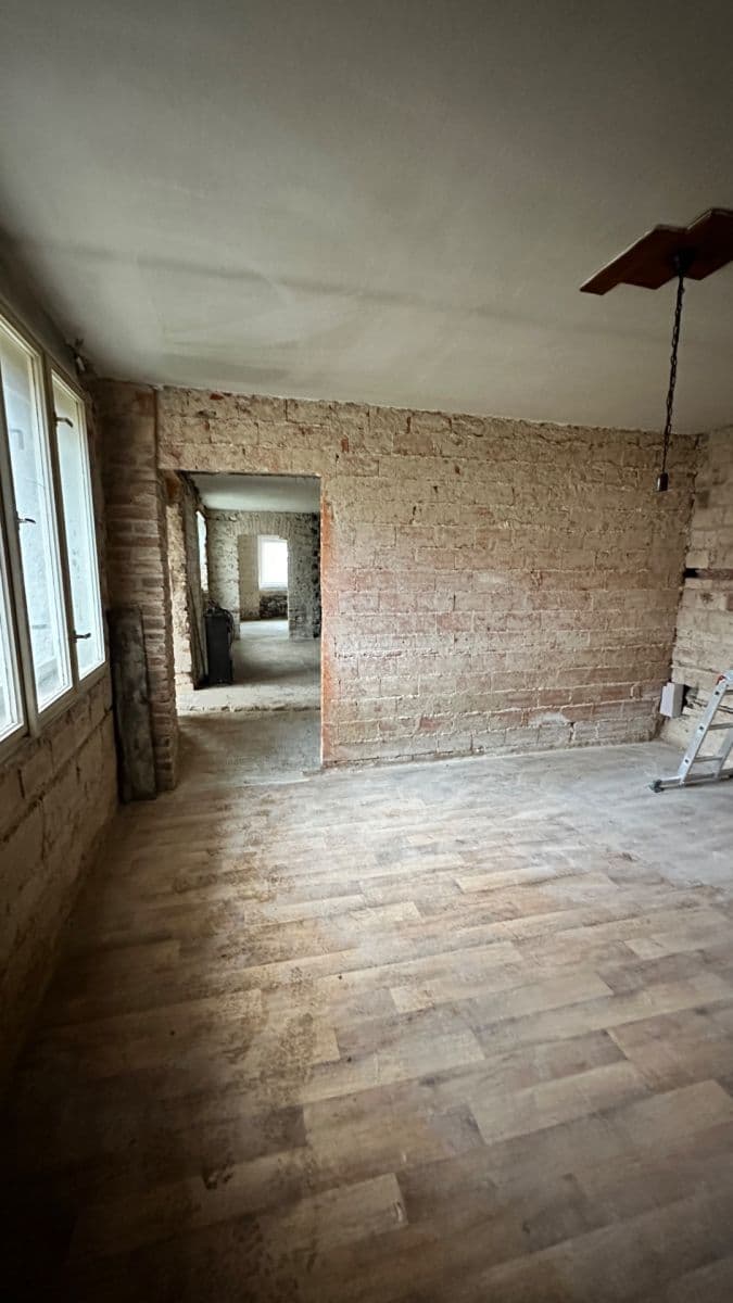 Prodej domu 90 m², pozemek 552 m², Pod Chaloupky, Zásmuky, Středočeský kraj Prodej domu 90 m², pozemek 552 m², Pod Chaloupky, Zásmuky, Středočeský kraj