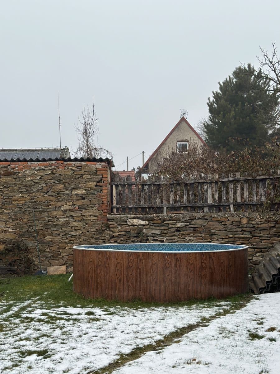 Prodej domu 90 m², pozemek 552 m², Pod Chaloupky, Zásmuky, Středočeský kraj Prodej domu 90 m², pozemek 552 m², Pod Chaloupky, Zásmuky, Středočeský kraj