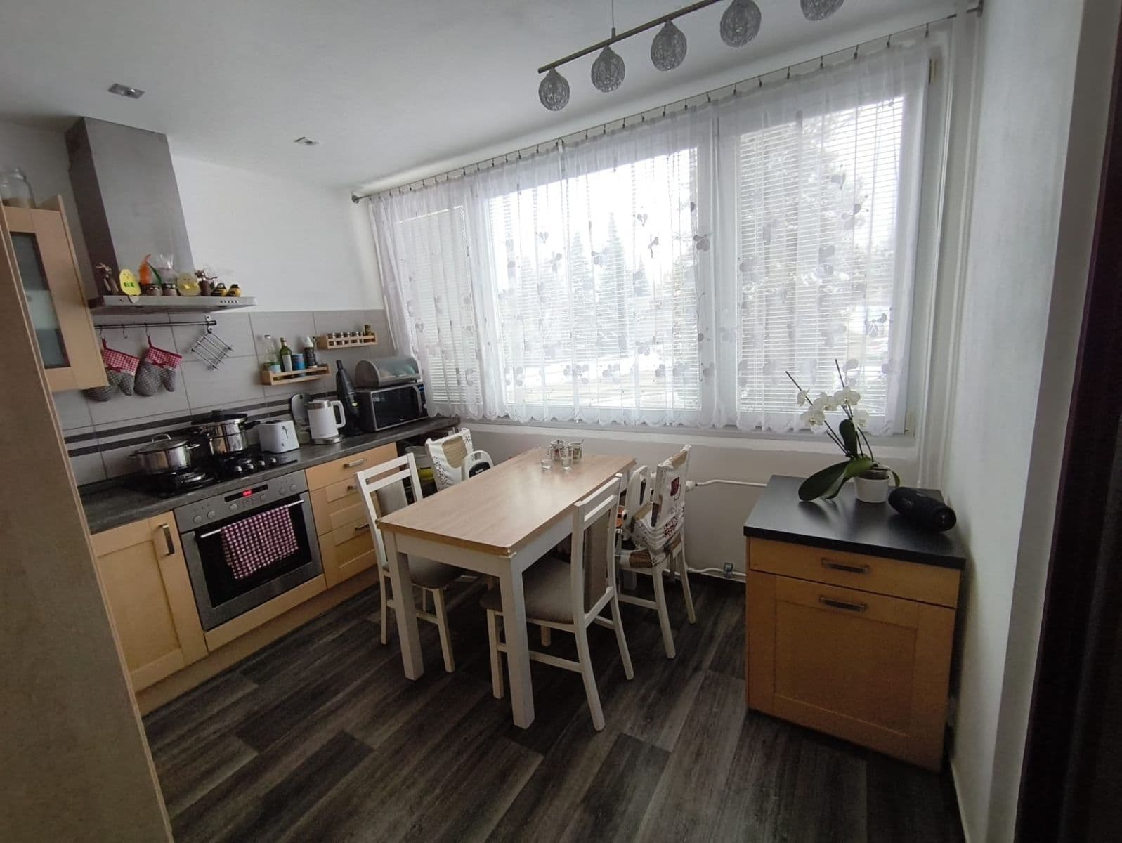 Prodej bytu 4+1 77 m², Kubelíkova, Liberec, Liberecký kraj Prodej bytu 4+1 77 m², Kubelíkova, Liberec, Liberecký kraj