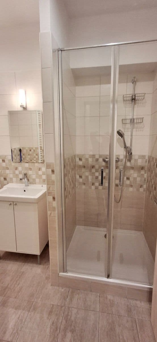 Pronájem bytu 2+1 71 m², Tusarova, Praha, Praha Pronájem bytu 2+1 71 m², Tusarova, Praha, Praha