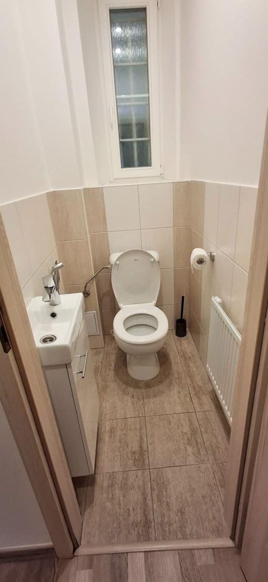 Pronájem bytu 2+1 71 m², Tusarova, Praha, Praha Pronájem bytu 2+1 71 m², Tusarova, Praha, Praha