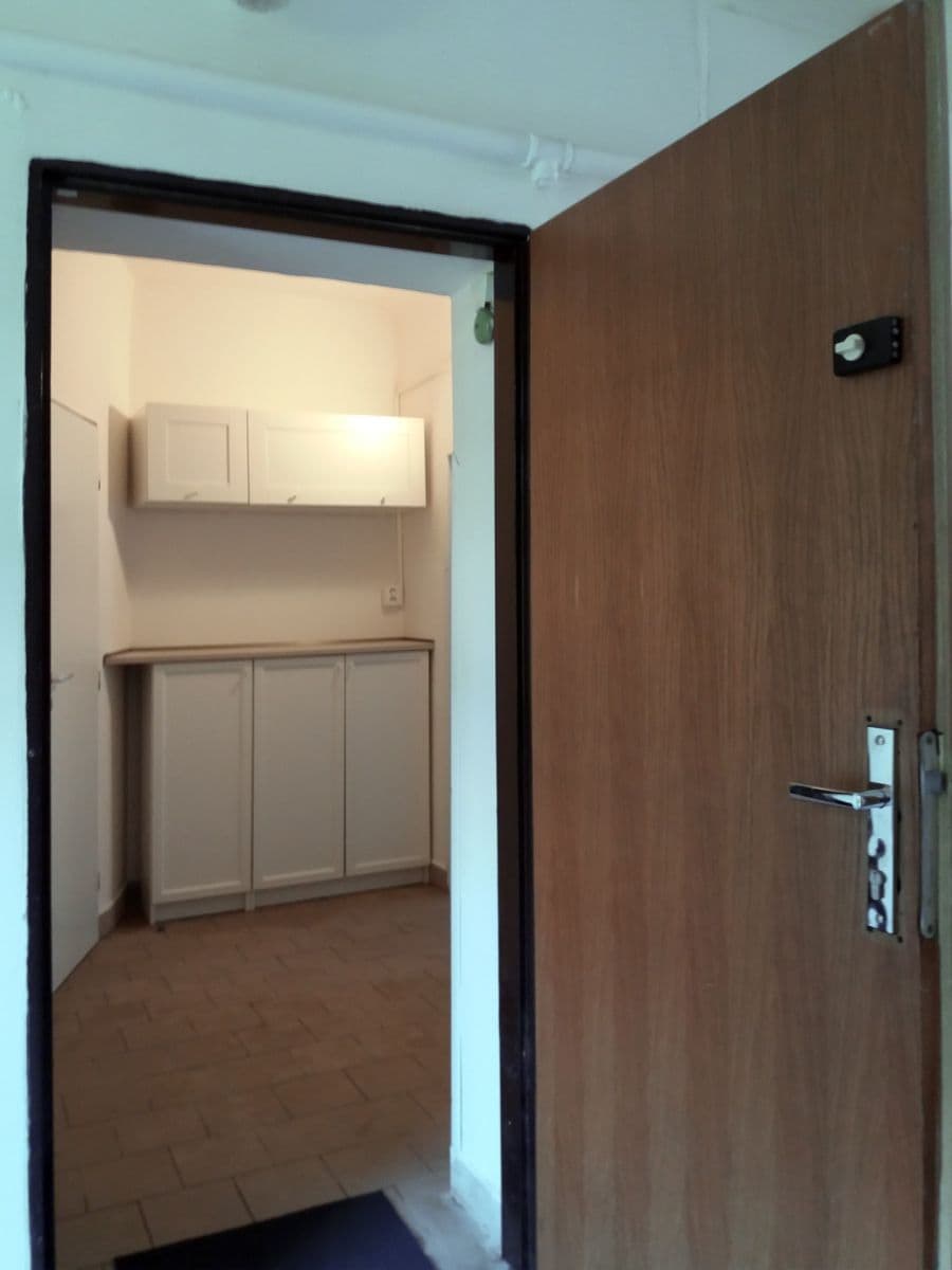 Pronájem nebytového prostoru 57 m², Čapkova, Praha, Praha Pronájem nebytového prostoru 57 m², Čapkova, Praha, Praha