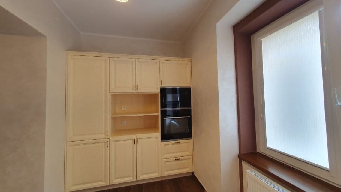 Prodej bytu 3+kk 78 m², Dukelských hrdinů, Kolín, Středočeský kraj Prodej bytu 3+kk 78 m², Dukelských hrdinů, Kolín, Středočeský kraj