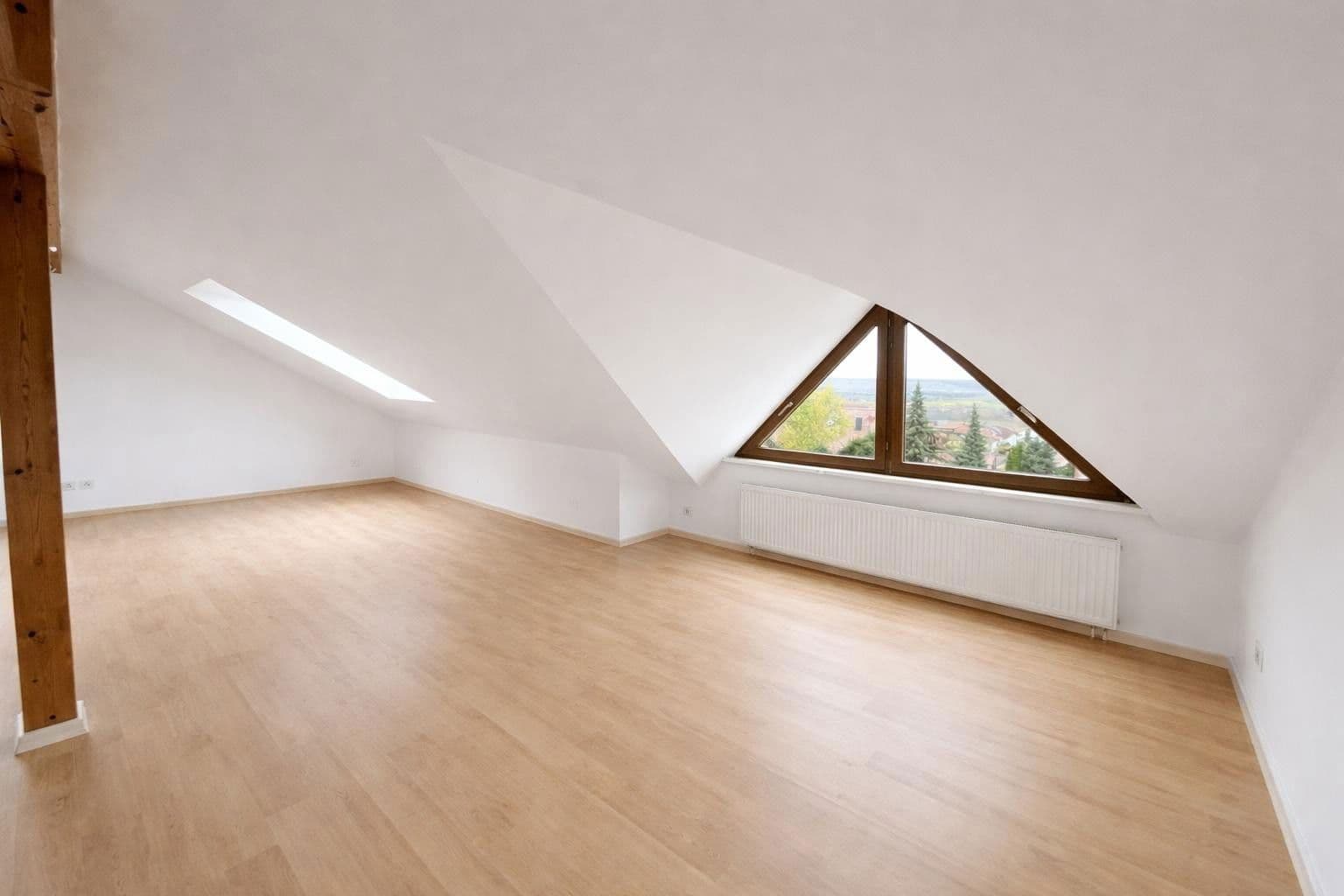 Pronájem bytu 2+1 56 m², Neue Gärten 19, Löwenstein, Bádensko-Württembersko Pronájem bytu 2+1 56 m², Neue Gärten 19, Löwenstein, Bádensko-Württembersko