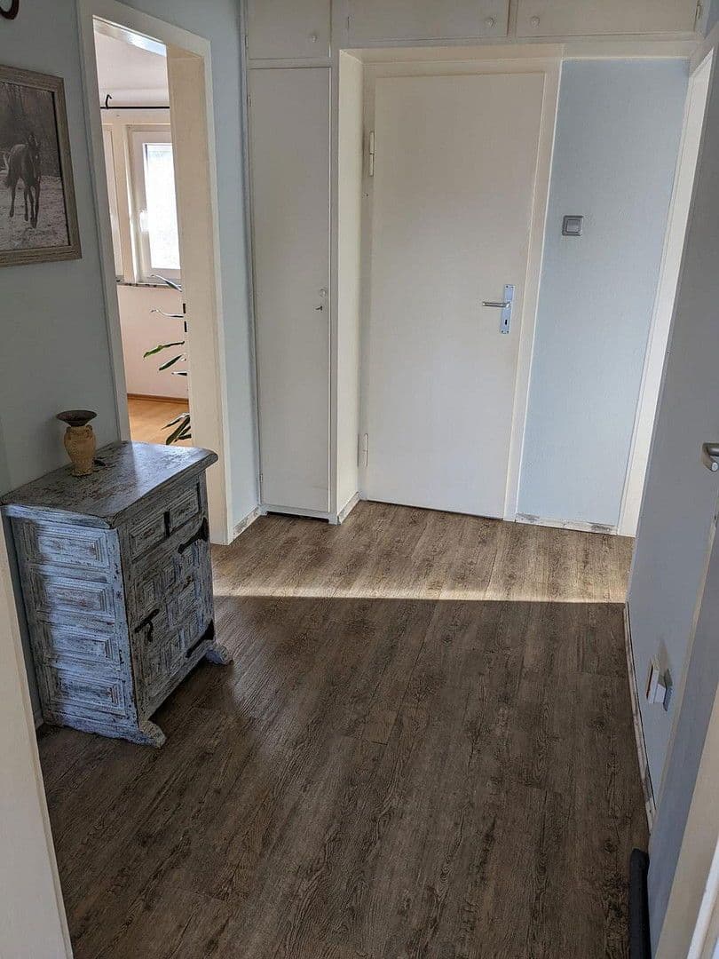 Prodej domu 177 m², pozemek 442 m², Stuttgart, Bádensko-Württembersko Prodej domu 177 m², pozemek 442 m², Stuttgart, Bádensko-Württembersko