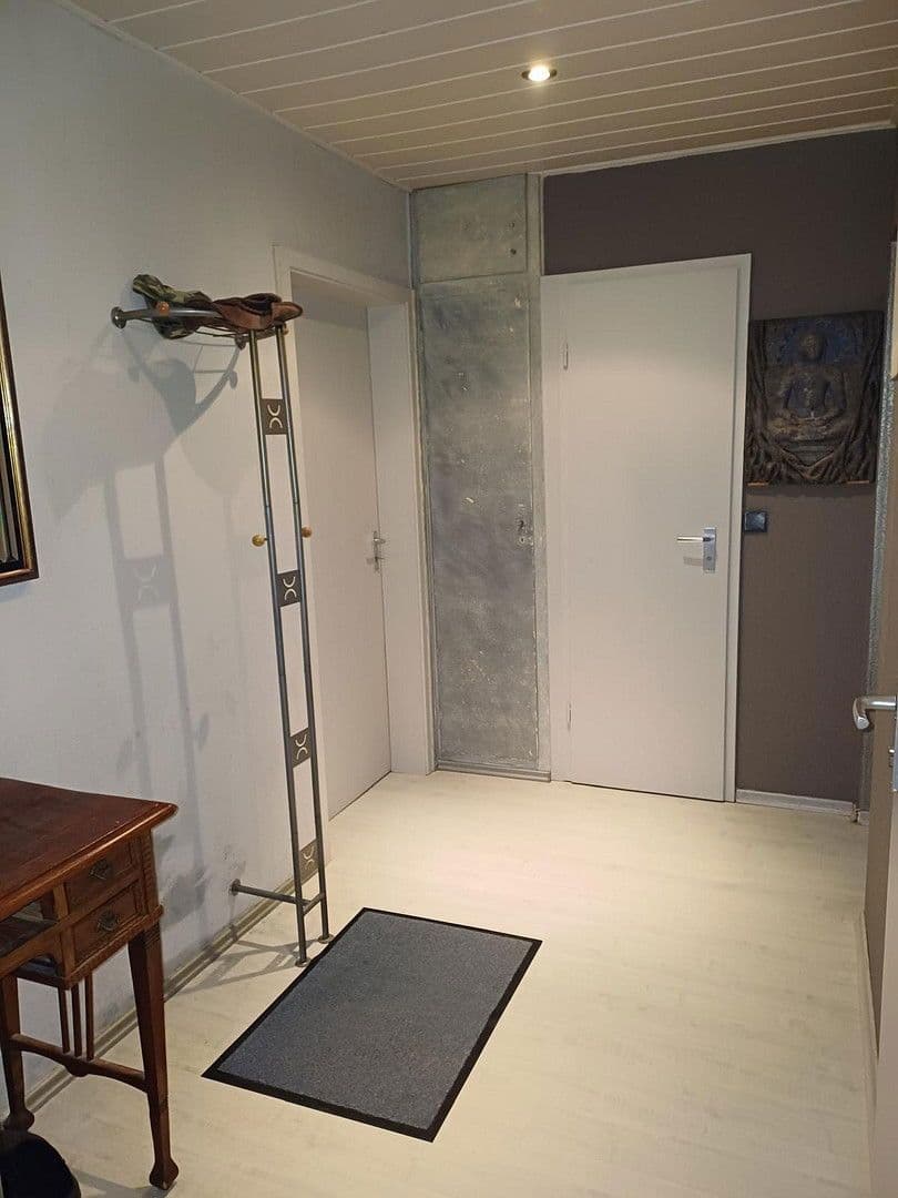 Prodej domu 177 m², pozemek 442 m², Stuttgart, Bádensko-Württembersko Prodej domu 177 m², pozemek 442 m², Stuttgart, Bádensko-Württembersko