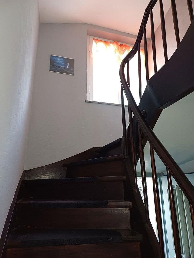 Prodej domu 177 m², pozemek 442 m², Stuttgart, Bádensko-Württembersko Prodej domu 177 m², pozemek 442 m², Stuttgart, Bádensko-Württembersko