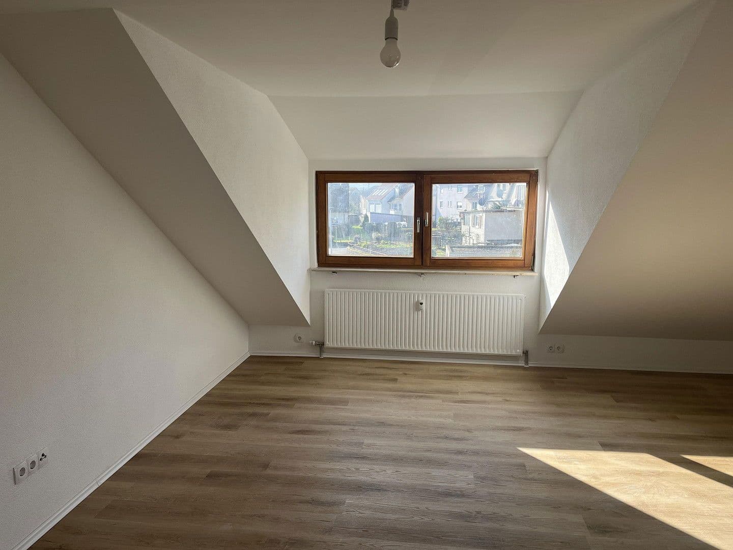 Prodej bytu 2+1 46 m², Kleiststraße 11, Oberstenfeld, Bádensko-Württembersko Prodej bytu 2+1 46 m², Kleiststraße 11, Oberstenfeld, Bádensko-Württembersko