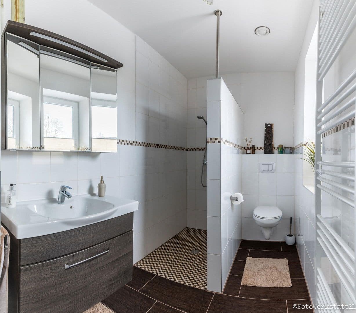 Prodej domu 180 m², pozemek 623 m², Hemdingen, Šlesvicko-Holštýnsko Prodej domu 180 m², pozemek 623 m², Hemdingen, Šlesvicko-Holštýnsko