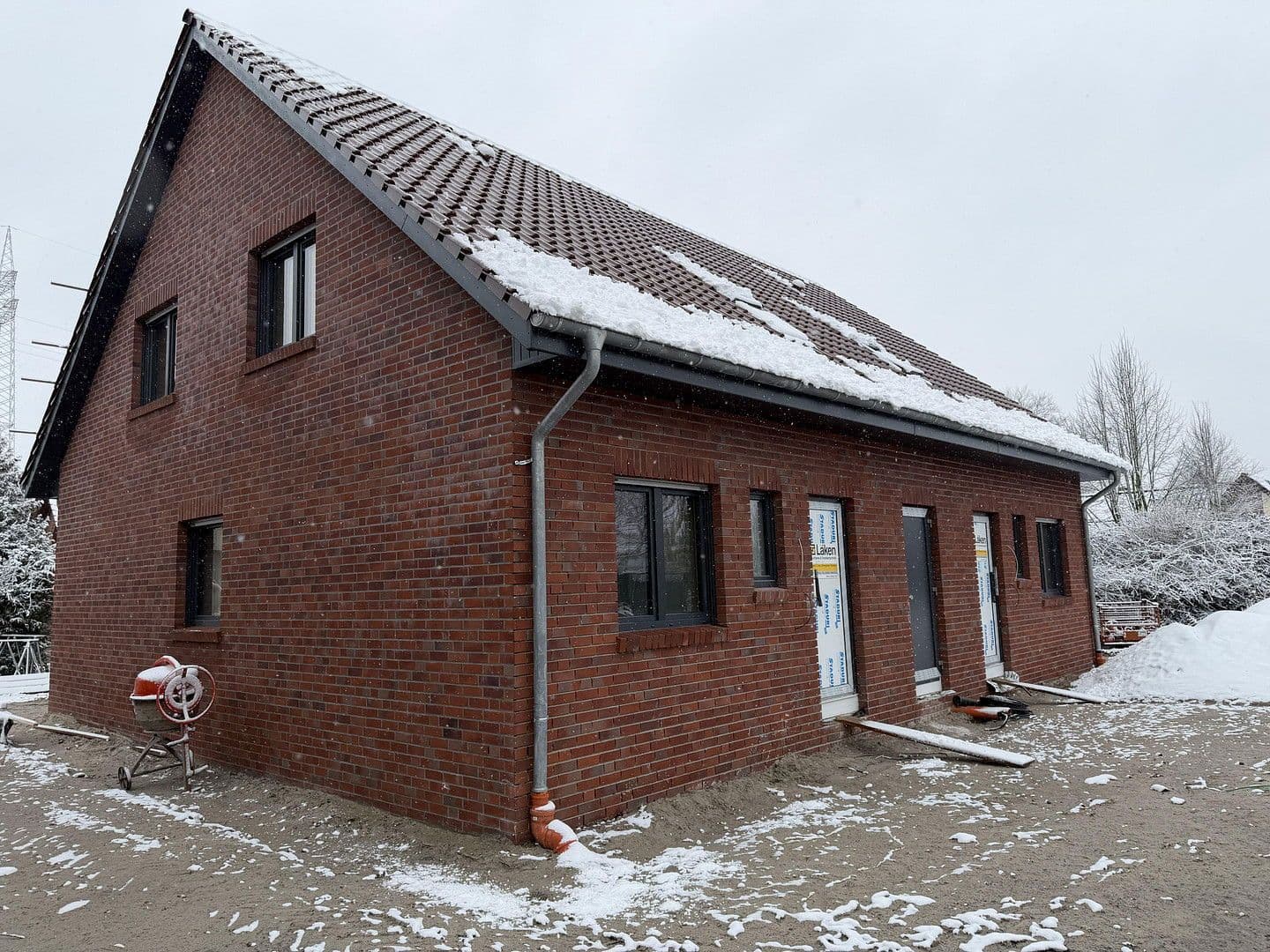 Pronájem domu 110 m², pozemek 250 m², Ostrhauderfehn, Dolní Sasko Pronájem domu 110 m², pozemek 250 m², Ostrhauderfehn, Dolní Sasko