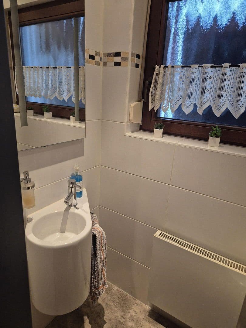 Prodej domu 131 m², pozemek 230 m², Stade, Dolní Sasko Prodej domu 131 m², pozemek 230 m², Stade, Dolní Sasko