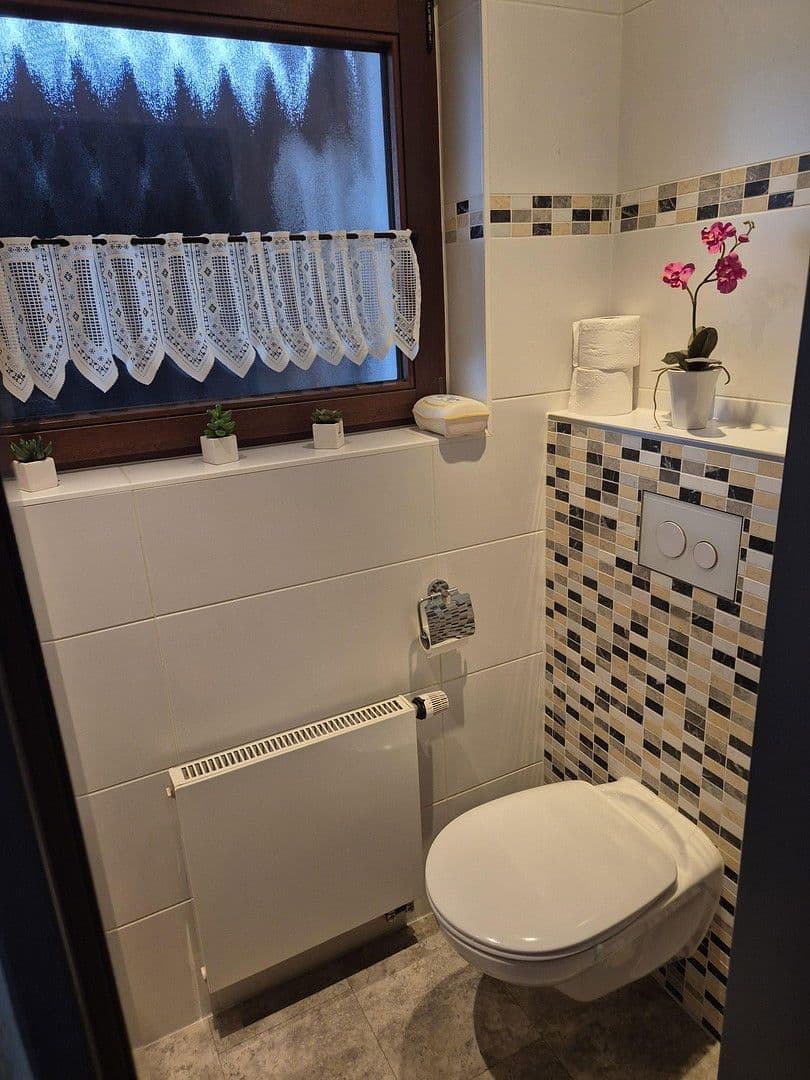 Prodej domu 131 m², pozemek 230 m², Stade, Dolní Sasko Prodej domu 131 m², pozemek 230 m², Stade, Dolní Sasko