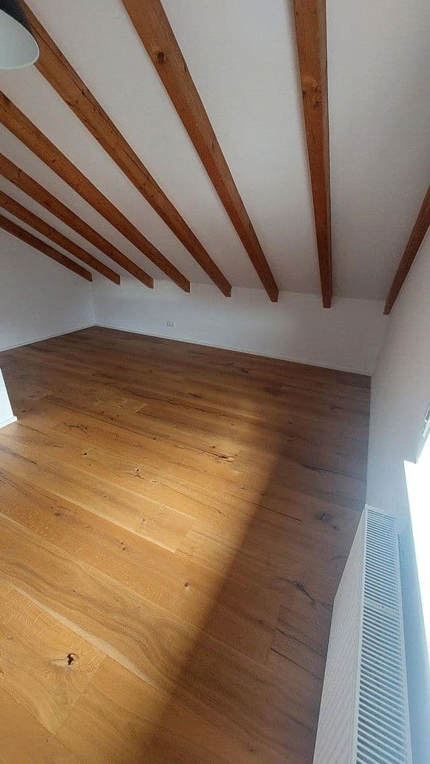 Pronájem domu 155 m², pozemek 737 m², Kirchdorf an der Iller, Bádensko-Württembersko Pronájem domu 155 m², pozemek 737 m², Kirchdorf an der Iller, Bádensko-Württembersko