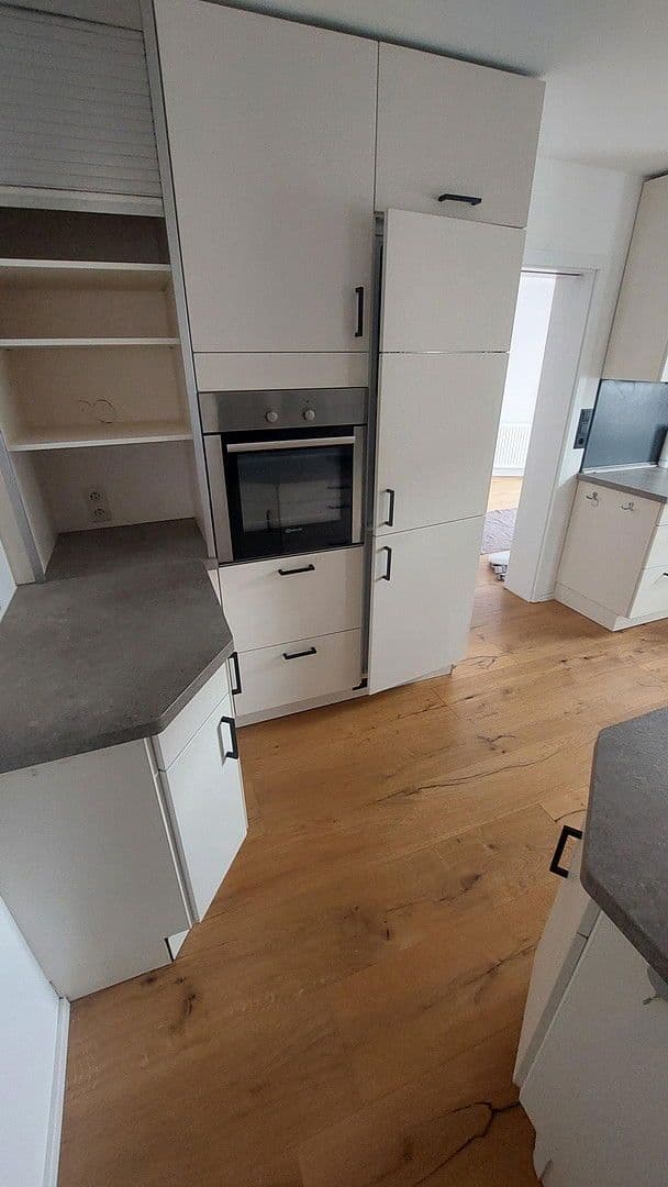 Pronájem domu 155 m², pozemek 737 m², Kirchdorf an der Iller, Bádensko-Württembersko Pronájem domu 155 m², pozemek 737 m², Kirchdorf an der Iller, Bádensko-Württembersko