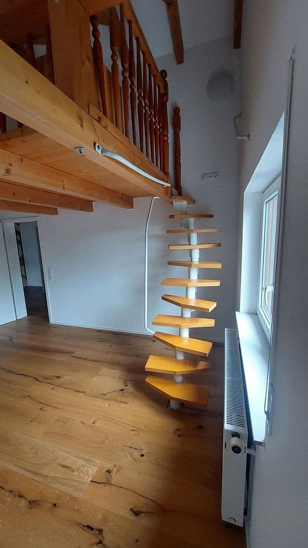 Pronájem domu 155 m², pozemek 737 m², Kirchdorf an der Iller, Bádensko-Württembersko Pronájem domu 155 m², pozemek 737 m², Kirchdorf an der Iller, Bádensko-Württembersko