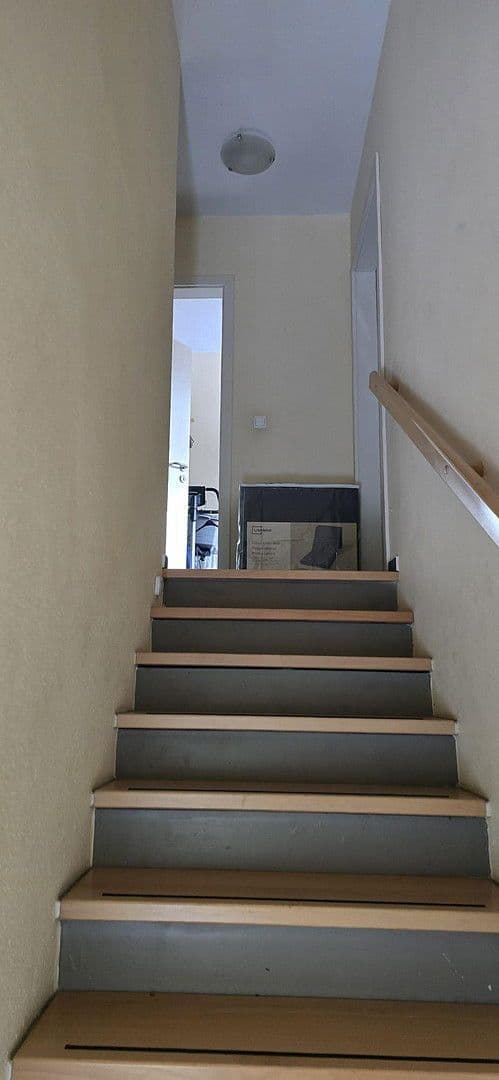 Prodej domu 130 m², pozemek 689 m², Bergen, Dolní Sasko Prodej domu 130 m², pozemek 689 m², Bergen, Dolní Sasko