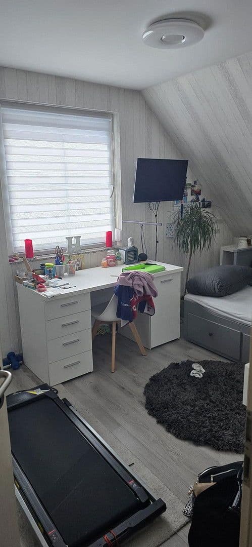 Prodej domu 130 m², pozemek 689 m², Bergen, Dolní Sasko Prodej domu 130 m², pozemek 689 m², Bergen, Dolní Sasko