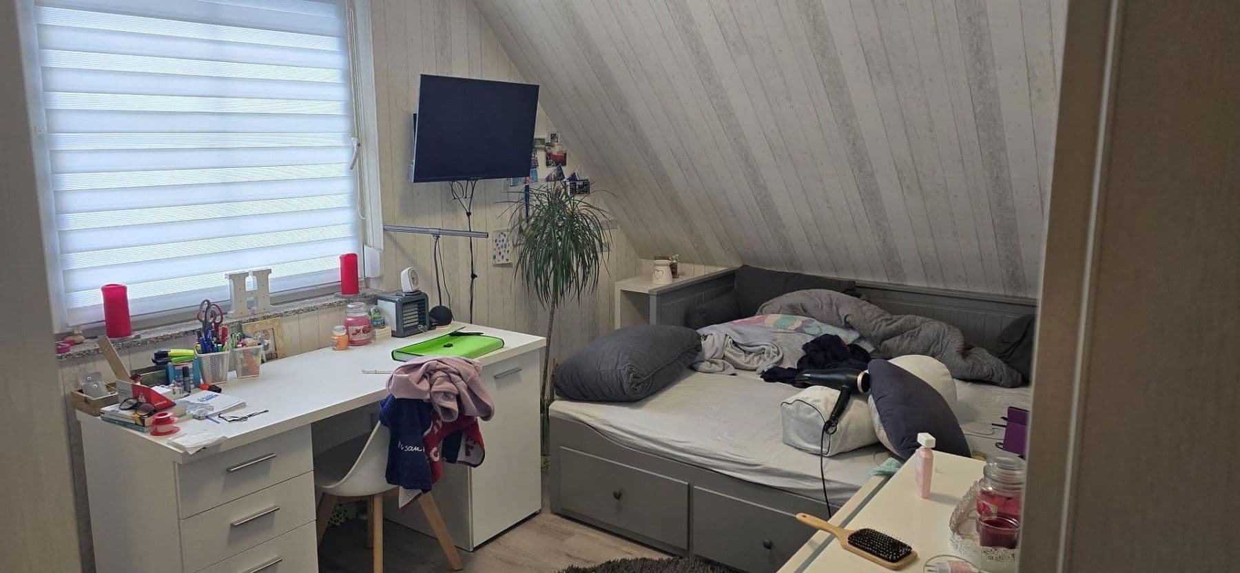 Prodej domu 130 m², pozemek 689 m², Bergen, Dolní Sasko Prodej domu 130 m², pozemek 689 m², Bergen, Dolní Sasko