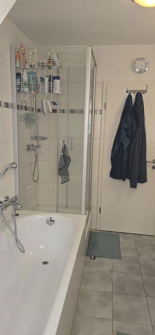 Prodej domu 130 m², pozemek 689 m², Bergen, Dolní Sasko Prodej domu 130 m², pozemek 689 m², Bergen, Dolní Sasko