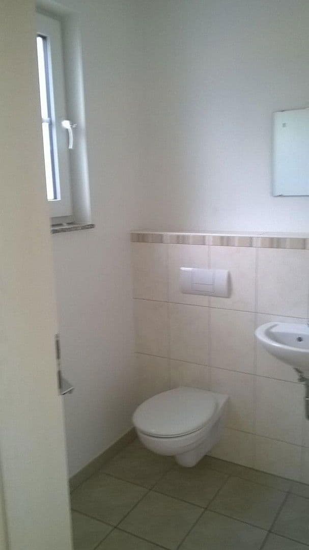 Prodej domu 130 m², pozemek 689 m², Bergen, Dolní Sasko Prodej domu 130 m², pozemek 689 m², Bergen, Dolní Sasko