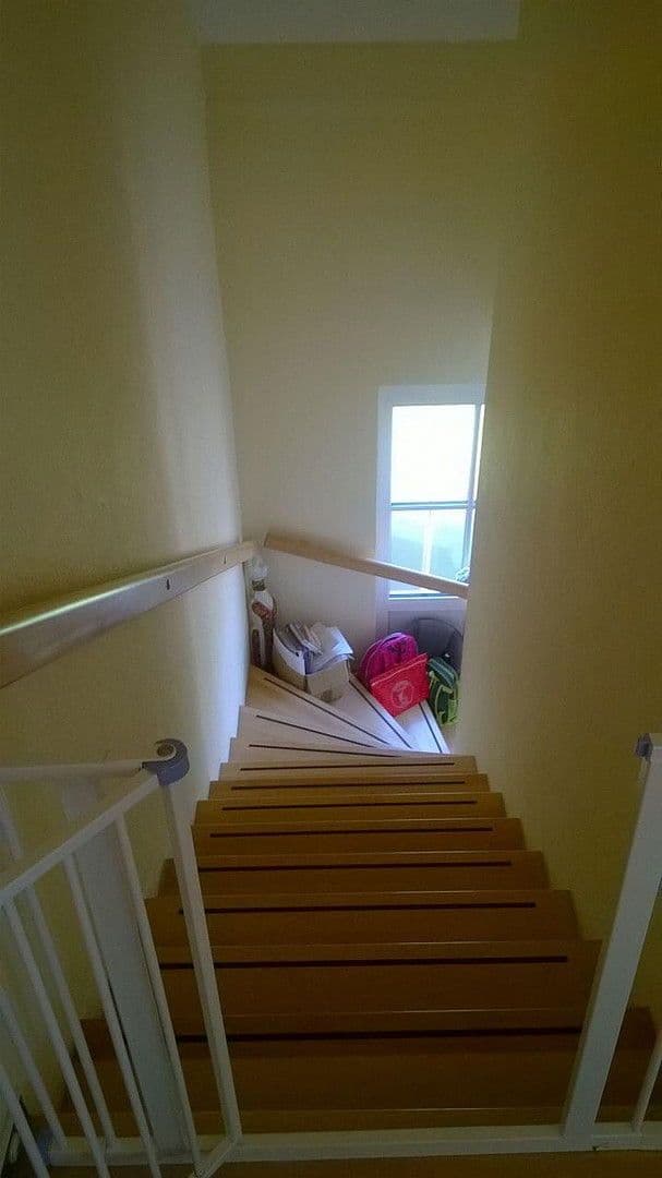 Prodej domu 130 m², pozemek 689 m², Bergen, Dolní Sasko Prodej domu 130 m², pozemek 689 m², Bergen, Dolní Sasko