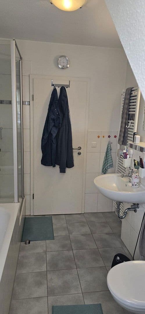 Prodej domu 130 m², pozemek 689 m², Bergen, Dolní Sasko Prodej domu 130 m², pozemek 689 m², Bergen, Dolní Sasko