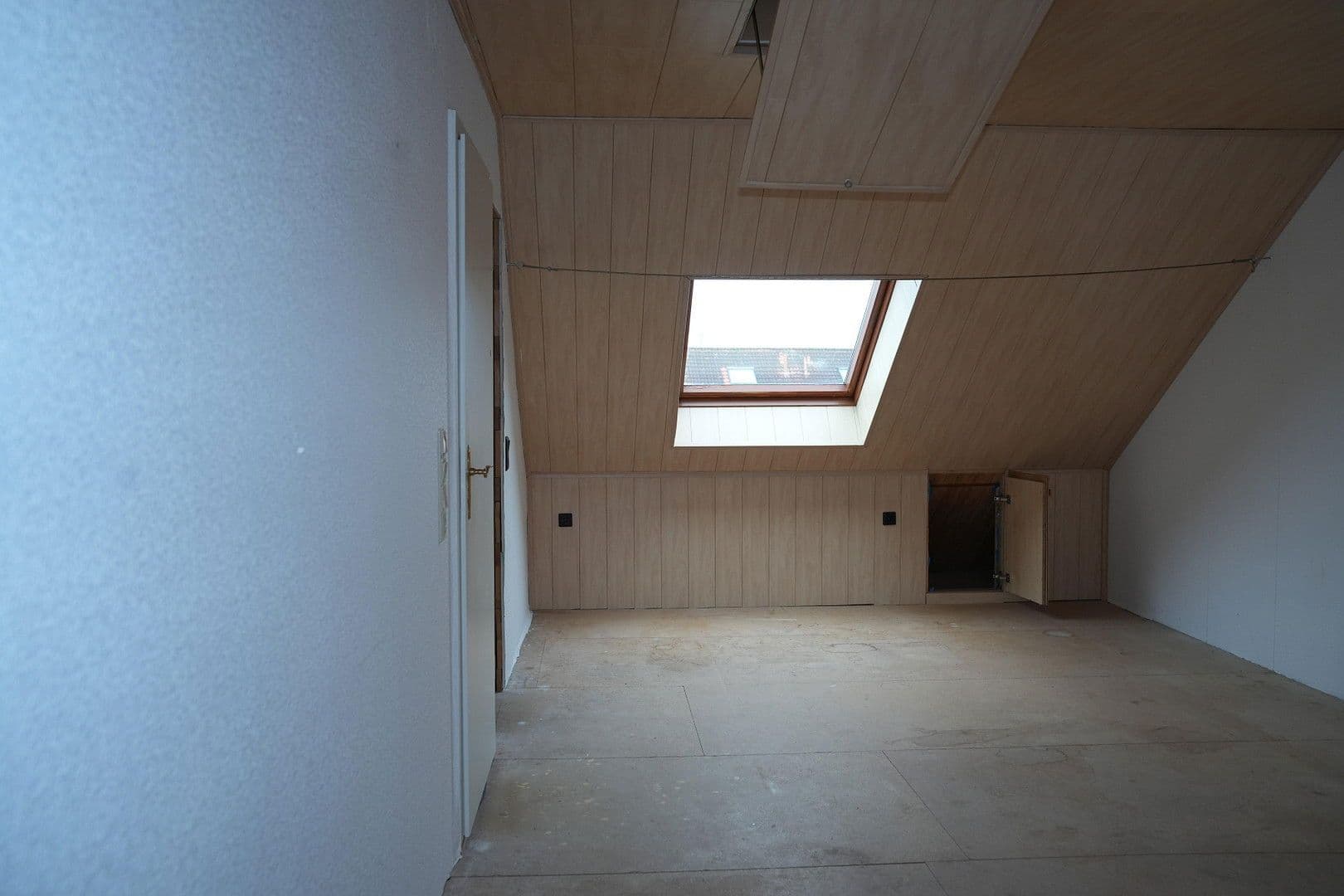 Prodej domu 115 m², pozemek 150 m², Friedrich-Engels-Straße, Bremen, Bremen Prodej domu 115 m², pozemek 150 m², Friedrich-Engels-Straße, Bremen, Bremen