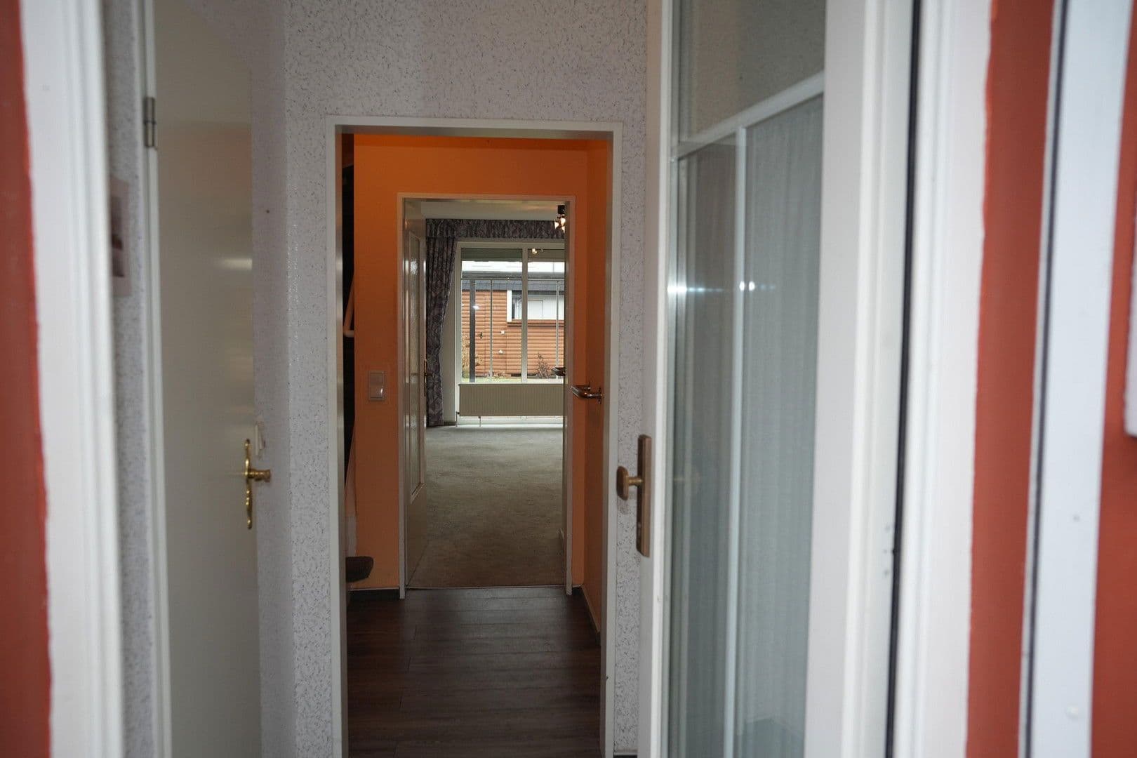 Prodej domu 115 m², pozemek 150 m², Friedrich-Engels-Straße, Bremen, Bremen Prodej domu 115 m², pozemek 150 m², Friedrich-Engels-Straße, Bremen, Bremen