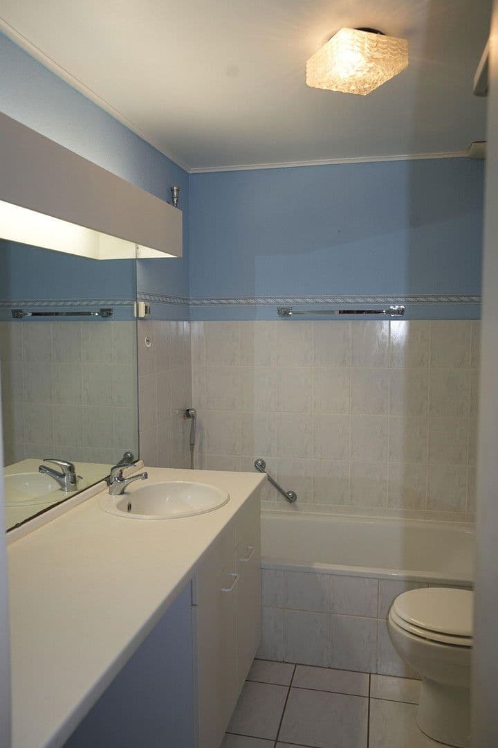 Prodej domu 115 m², pozemek 150 m², Friedrich-Engels-Straße, Bremen, Bremen Prodej domu 115 m², pozemek 150 m², Friedrich-Engels-Straße, Bremen, Bremen