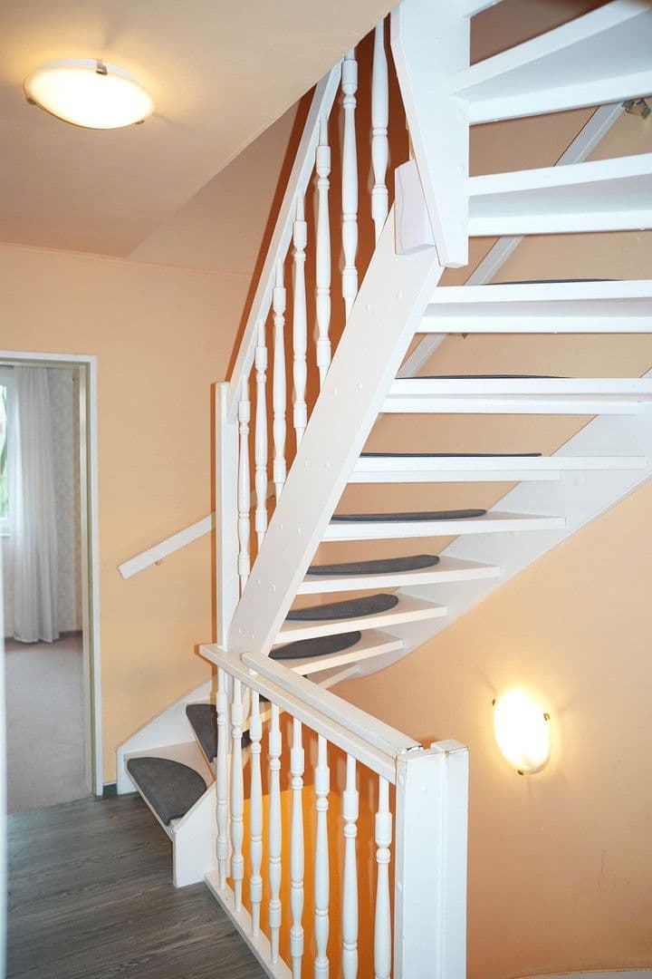 Prodej domu 115 m², pozemek 150 m², Friedrich-Engels-Straße, Bremen, Bremen Prodej domu 115 m², pozemek 150 m², Friedrich-Engels-Straße, Bremen, Bremen