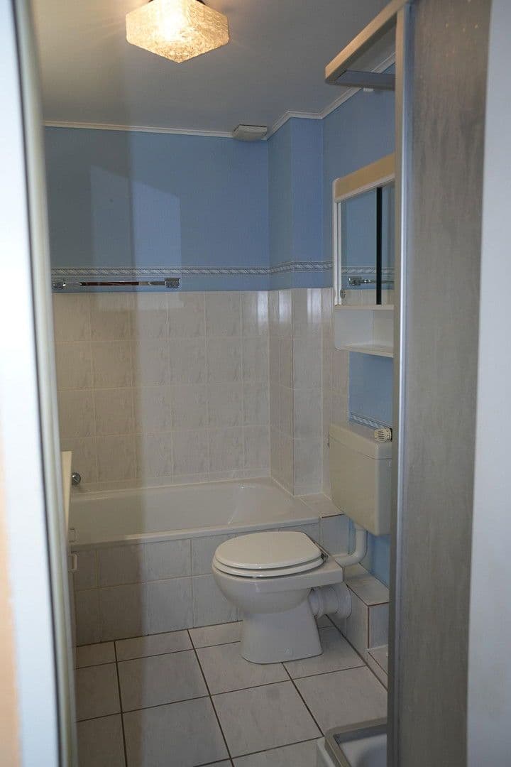 Prodej domu 115 m², pozemek 150 m², Friedrich-Engels-Straße, Bremen, Bremen Prodej domu 115 m², pozemek 150 m², Friedrich-Engels-Straße, Bremen, Bremen