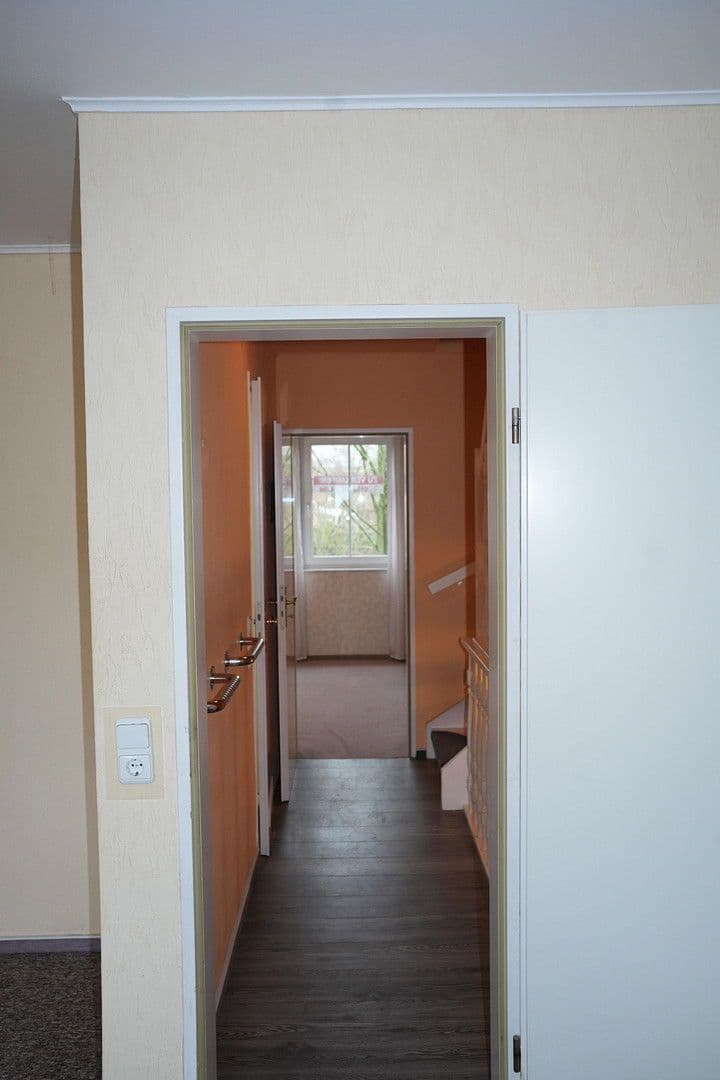 Prodej domu 115 m², pozemek 150 m², Friedrich-Engels-Straße, Bremen, Bremen Prodej domu 115 m², pozemek 150 m², Friedrich-Engels-Straße, Bremen, Bremen